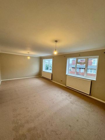 2 bedroom detached bungalow to rent - Photo 2