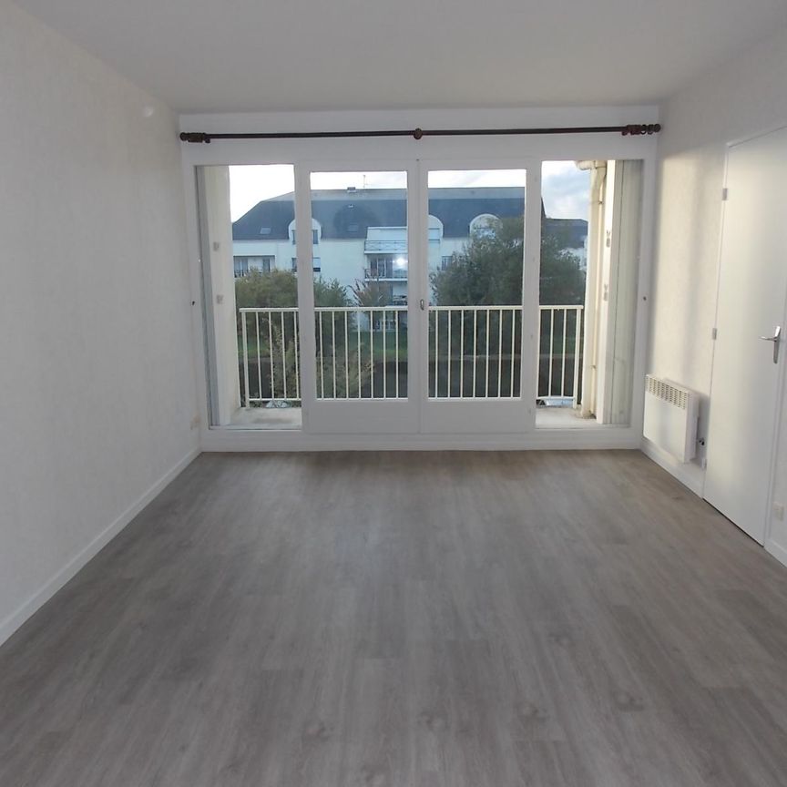 Location Appartement 3 pièces 62m² ST CYR SUR LOIRE 37540 - Photo 1
