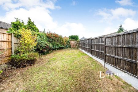 2 bedroom semi-detached house to rent - Photo 4