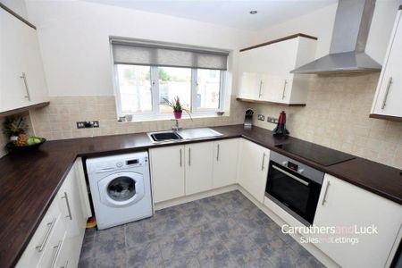 1 bedroom flat to rent - Photo 4