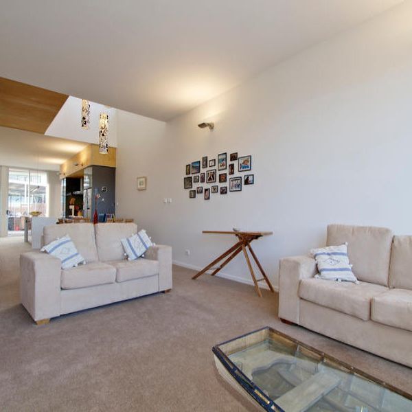 2/196 East Derwent Highway LINDISFARNE - Photo 1