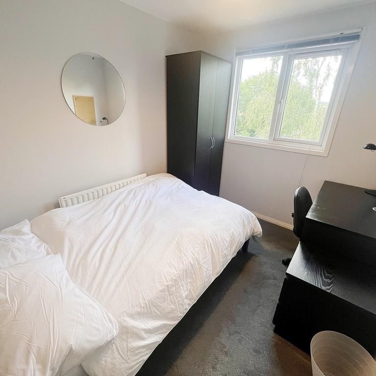 5 bedroom house share to rent - Photo 1