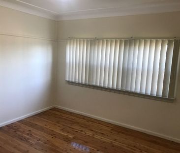 2 BEDROOM HOME WITH AIR CONDITIONING - Photo 1