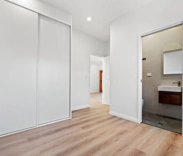 Immaculate Family Home - Freshly Renovated In Prime Location with W... - Photo 4