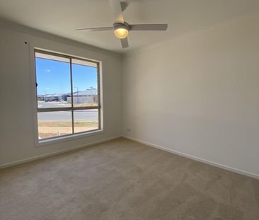 Family 4 Bedroom Home! - Photo 4