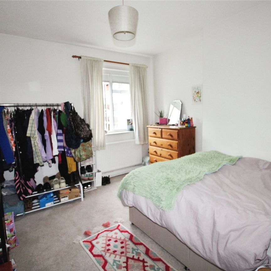 Merton Road, Earlsfield, SW18 5JZ - Photo 1