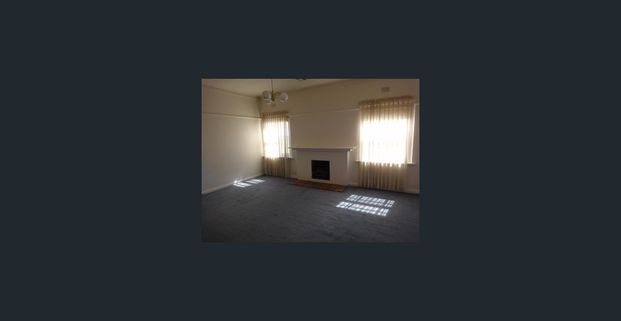 Spacious Two-Bedroom Apartment in Prime South Yarra Location - Photo 1