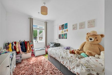 Amethyst Court, Rainbow, DA8 2EH - Photo 4