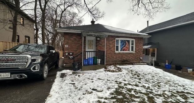 61 McDonald Barrie | $1750 per month | Utilities Included - Photo 1