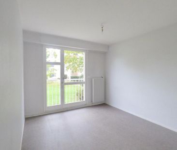 Location Appartement 3 pièces 82m² POITIERS 86000 - Photo 6