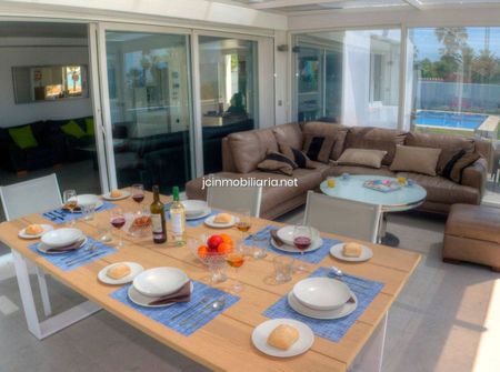 Villa de Lujo en Estepona, alquiler - Photo 3