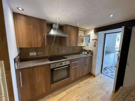 St Austell,cornwall, PL25 - Photo 5