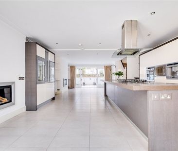 St Lawrence Terrace, North Kensington, W10 - Photo 1