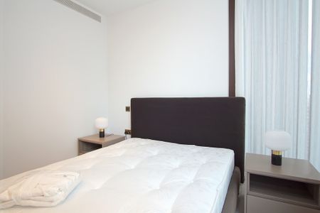 One Thames City, 8 Carnation Way, London, SW8 5FS - Photo 4