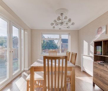 3 bedroom semi-detached house to rent - Photo 3