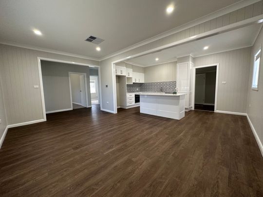 Ray White Forbes 02 68511411 - Photo 1