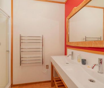 LITTLE BLUE BEACH HOUSE - Photo 6