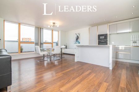 3 bedroom apartment to rent Penthouse, 40 Ryland, B16 - Photo 5