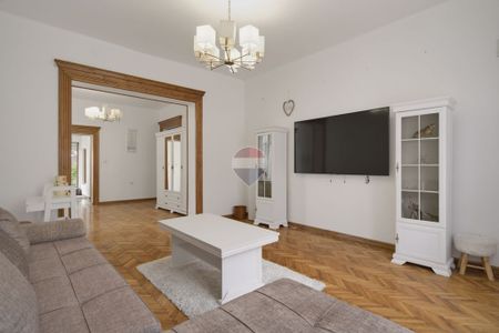 Vilă cu 4 camere de închiriat în zona Intim - Photo 2