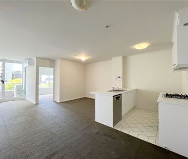 59/79 Whiteman Street - Photo 1