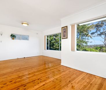 Spacious dual level with sweeping valley views in peaceful cul-de-sac - Photo 1