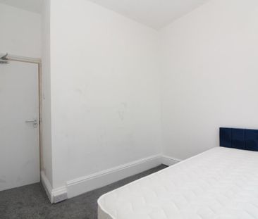 6 bedroom house share to rent - Photo 1