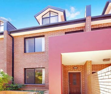 Convenient & Quietly Setback 3-Bedroom Townhouse - Photo 6