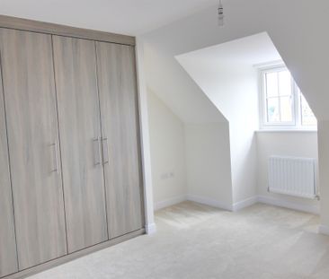 Nicholson Way Waterlooville Unfurnished - Photo 4