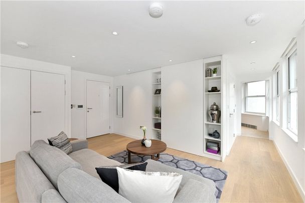 1 bedroom residential development with 1 reception and 1 bathroom in 27 St. James's Street, SW1A - Photo 1