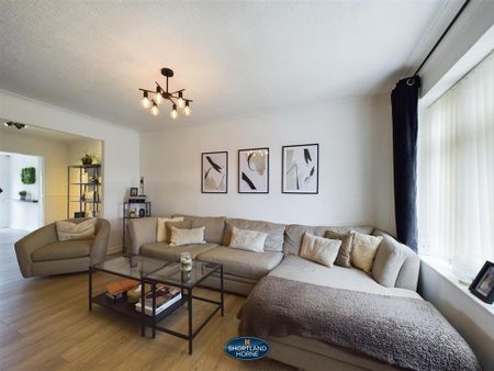 3 bedroom end of terrace house to rent - Photo 2