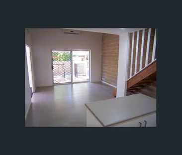 Centrally Located 2-bedroom Unit - Photo 1