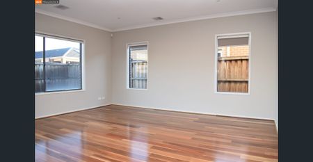 Elegant Family Home in an Enviable Location...!!! - Photo 3