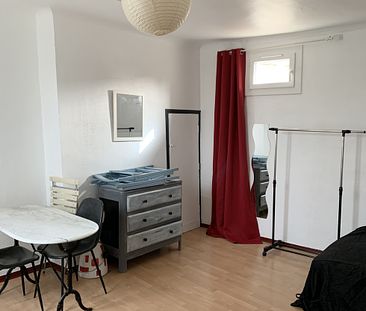 Appartement - Aix-En-Provence (13090) - 20.4 m² - - Photo 2