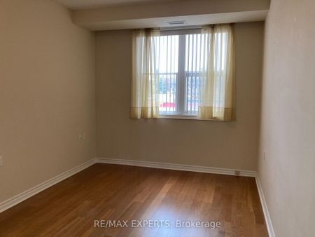 For Lease - 15450 Yonge Street Unit# 207, Aurora, Ontario - Photo 3