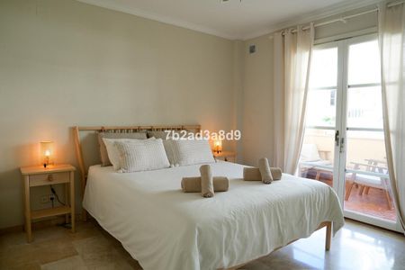 Middle Floor Apartment · El Paraiso - Photo 4