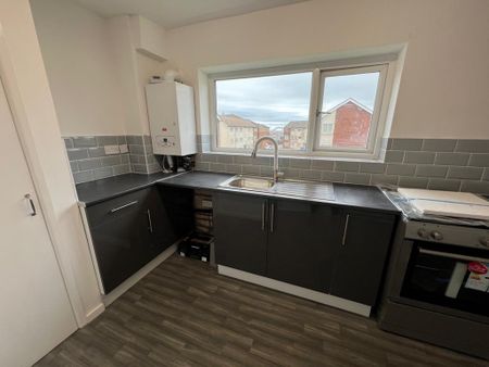 2 bedroom flat to rent - Photo 5