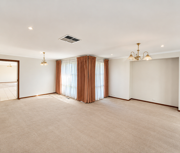 Spacious Family Living in a Prime Mill Park Location ** APPLY FOR THIS PROPERTY NOW ** - Photo 4