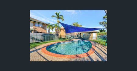 2 Bedroom Townhouse Close to Harbour Town Shopping - Photo 4