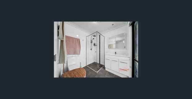 Perfect Family Home - Photo 1