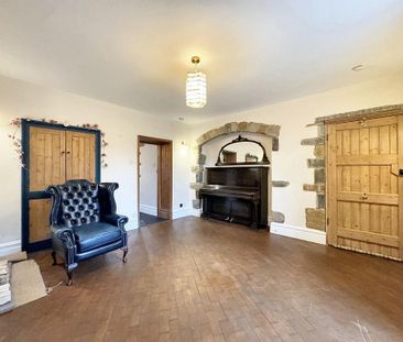 3 bedroom terraced house to rent - Photo 3