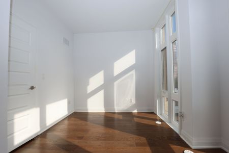 For Lease - 23 Eldora Avenue Unit# 111, Toronto, Ontario - Photo 4