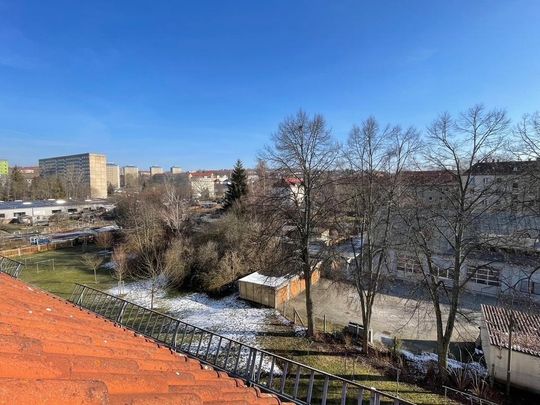 Gemütliche Dachgeschoßwohnung - Zentral gelegen - Photo 1