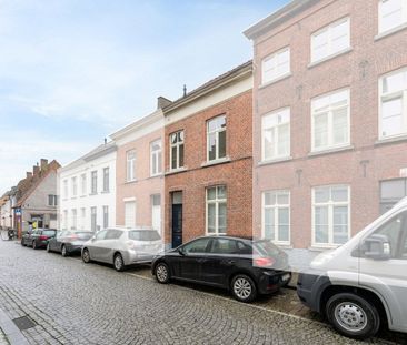 Karaktervolle stadswoning met modern comfort en authentieke ziel - Foto 1