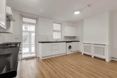 2 bedroom terraced house to rent - Photo 3