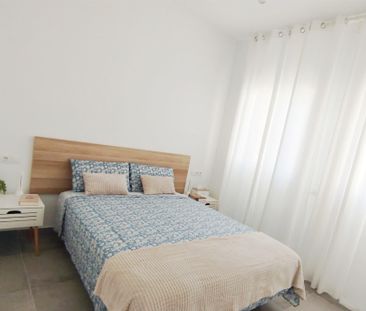 Apartamento de alquiler en Calle Jábega, 2, Castillo Sohail - Myramar - Photo 5