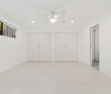 Modern, Spacious & Light-Filled Unit in Brighton with Pool Access! - Photo 4