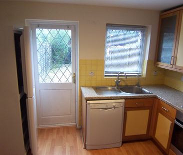 2 bedroom terraced house to rent - Photo 3