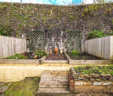 3 bedroom terraced house to rent - Photo 3