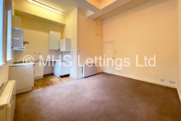 2 Bedroom Apartment for rent in Smith Lane - Photo 1