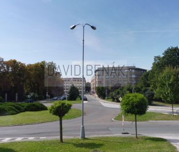 Pronájem bytu 2+1 68 m², Šimkova 927, Hradec Králové - Fotografie 1